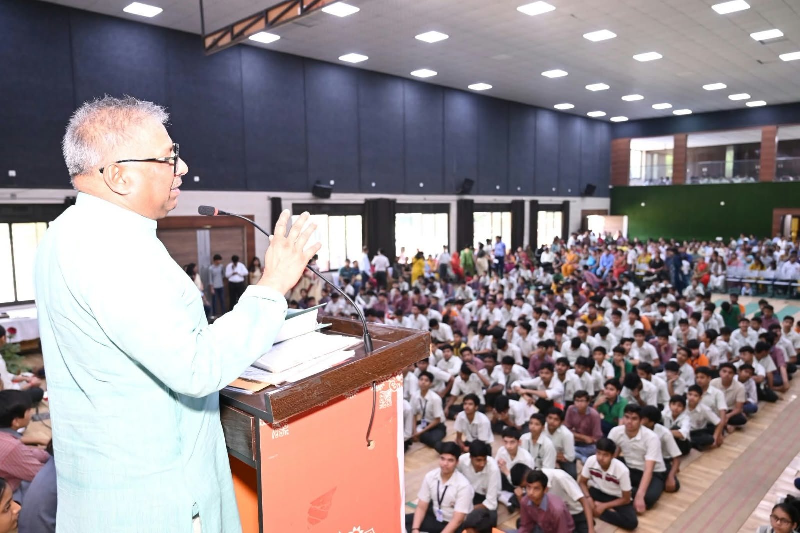 वार्षिक पुरस्कार वितरण एवं प्रयोगशाला उन्नयन उद्घाटन समारोह